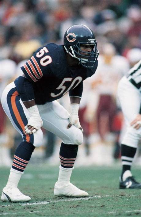 Uncover the Secrets of Mike Singletary's Legendary Middle Linebacker Position
